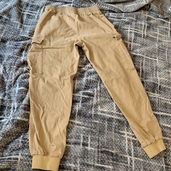 Tan cargos pants - Picture 2 of 3